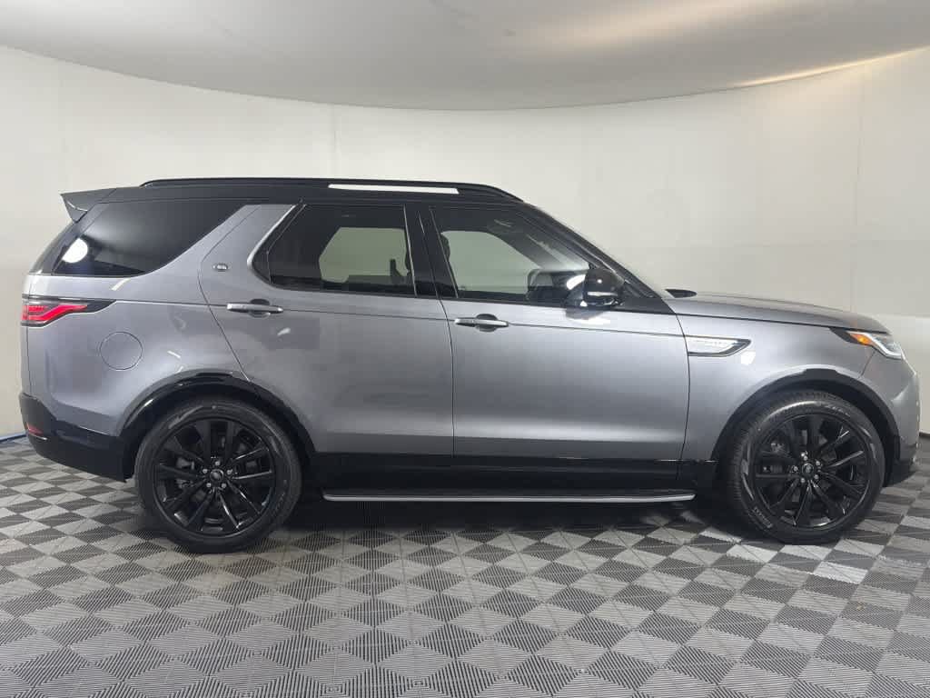 New 2026 Land Rover Discovery Limited Edition AWD/4WD image 11