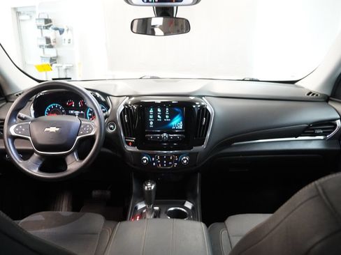 Used 2019 Chevrolet Traverse LS FWD image 18