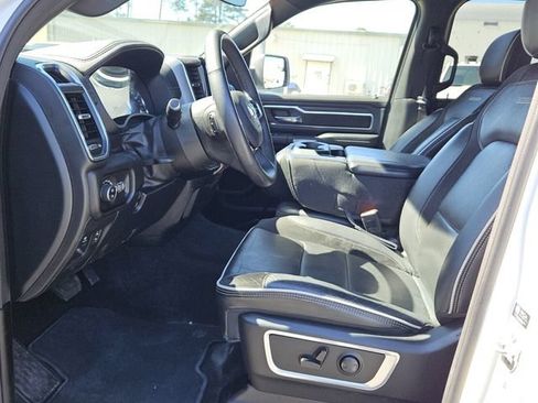 Used 2025 RAM 1500 Laramie AWD/4WD image 10