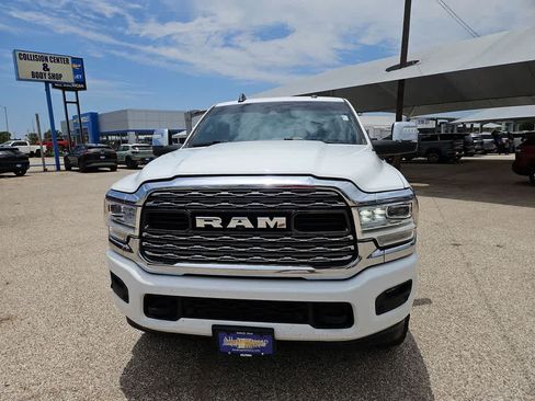 Used 2024 RAM 2500 Limited AWD/4WD image 3