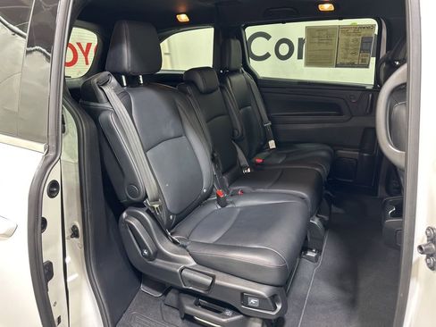 Used 2025 Honda Odyssey Sport-L image 14