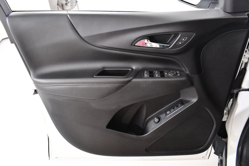 Used 2018 Chevrolet Equinox Premier AWD/4WD image 25