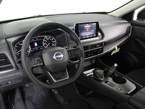Certified 2025 Nissan Rogue S FWD image 18