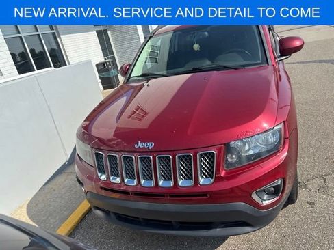 Used 2015 Jeep Compass High Altitude FWD image 3
