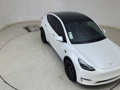 Used 2022 Tesla Model Y Performance image 80
