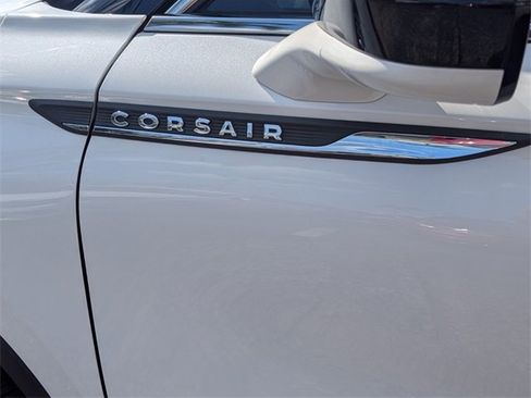Used 2024 Lincoln Corsair FWD image 4