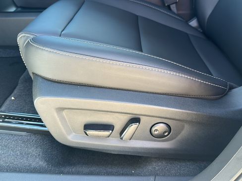 New 2025 Nissan Murano SV image 12