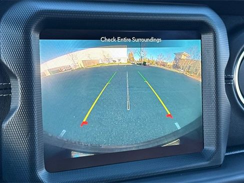 Used 2023 Jeep Wrangler Unlimited Sahara w/ Cold Weather Group image 23