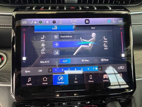 Certified 2024 Jeep Grand Cherokee L Limited w/ Luxury Tech Group II AWD/4WD image 29
