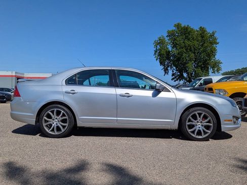 Used 2012 Ford Fusion SE FWD image 3