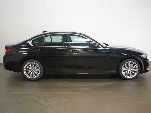 Used 2023 BMW 330i xDrive Sedan w/ Premium Package AWD/4WD image 3