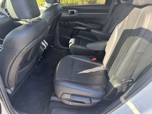 Certified 2022 Kia Sorento SX image 14