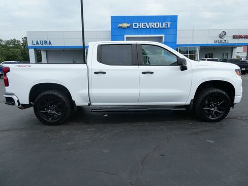 Certified 2022 Chevrolet Silverado 1500 Custom AWD/4WD image 4