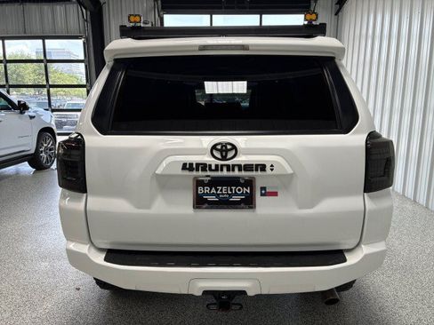 Used 2020 Toyota 4Runner SR5 Premium AWD/4WD image 6