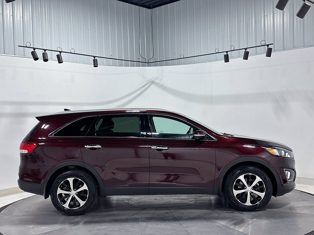 Used 2017 Kia Sorento EX FWD image 10
