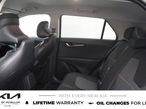New 2026 Kia Niro LX FWD image 12