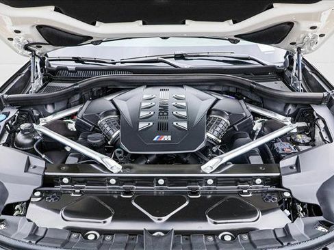 Used 2025 BMW X7 M60i w/ Executive Package image 29