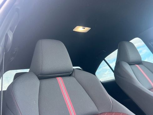 Certified 2025 Toyota Corolla SE image 19