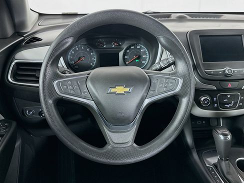 Used 2020 Chevrolet Equinox LS FWD image 18