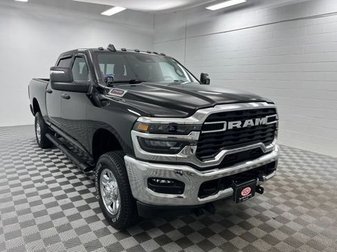 Used 2025 RAM 2500 Tradesman AWD/4WD image 1