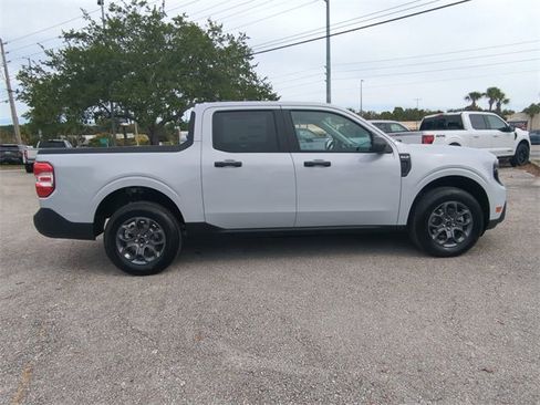 New 2025 Ford Maverick XLT image 4