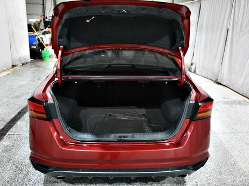 Used 2019 Nissan Altima 2.5 SR w/ SR Premium Package image 19