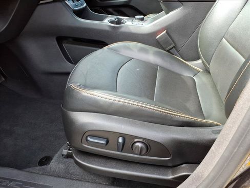 Certified 2024 GMC Terrain AT4 w/ Infotainment Package II AWD/4WD image 10