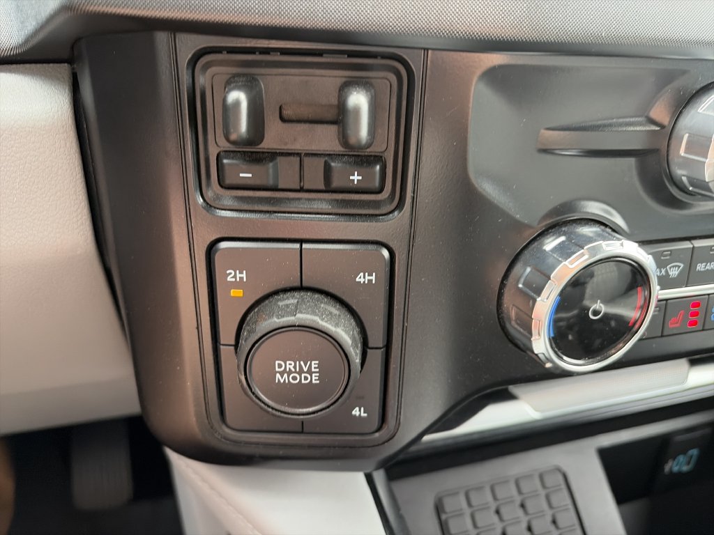 Used 2024 Ford F450 Limited w/ FX4 Off-Road Package AWD/4WD image 27