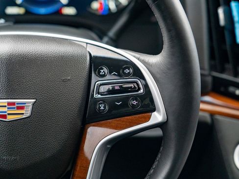 Used 2019 Cadillac Escalade Premium Luxury AWD/4WD image 25