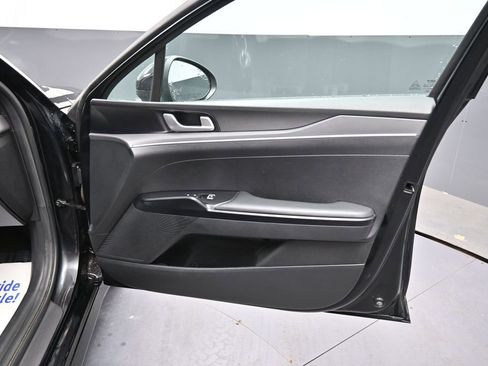 Used 2023 Kia K5 LXS FWD image 17