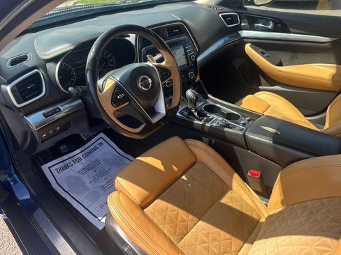 Used 2016 Nissan Maxima SR FWD image 13