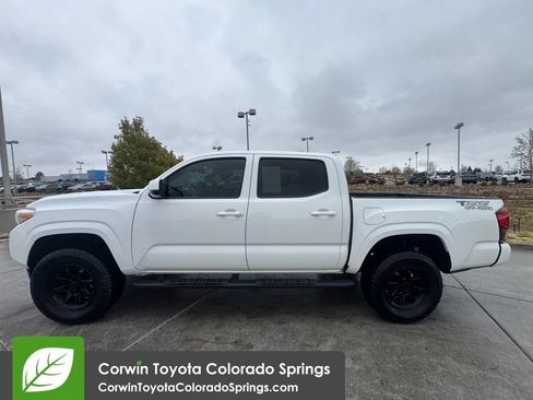 Used 2023 Toyota Tacoma SR AWD/4WD image 4