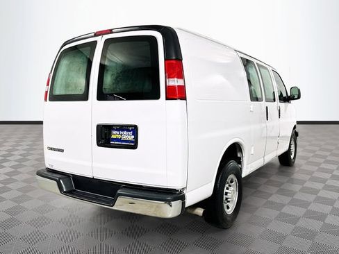 Used 2024 Chevrolet Express 2500 w/ Driver Convenience Package image 7