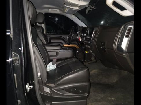 Used 2018 Chevrolet Silverado 1500 LTZ AWD/4WD image 16