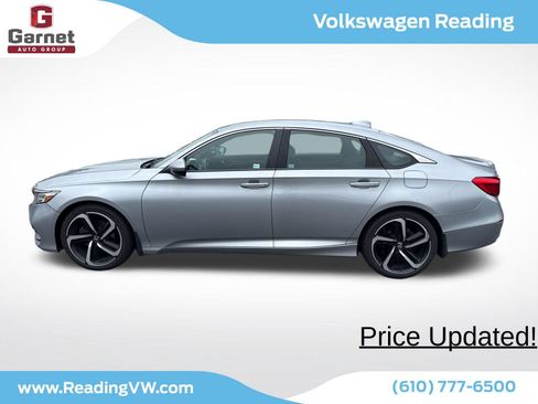 Used 2018 Honda Accord Sport image 2