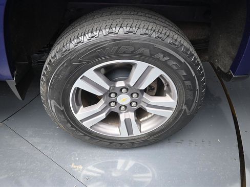 Used 2015 Chevrolet Colorado LT w/ Luxury Package RWD image 19