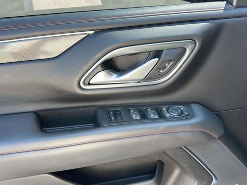 Used 2022 Chevrolet Tahoe RST w/ Luxury Package AWD/4WD image 14