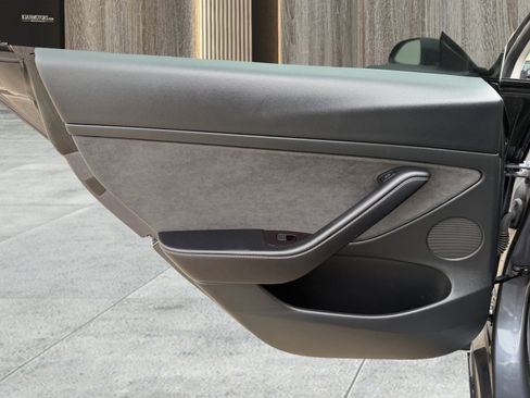 Used 2023 Tesla Model 3 Standard Range image 70