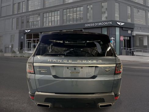 Used 2019 Land Rover Range Rover Sport HSE AWD/4WD image 4