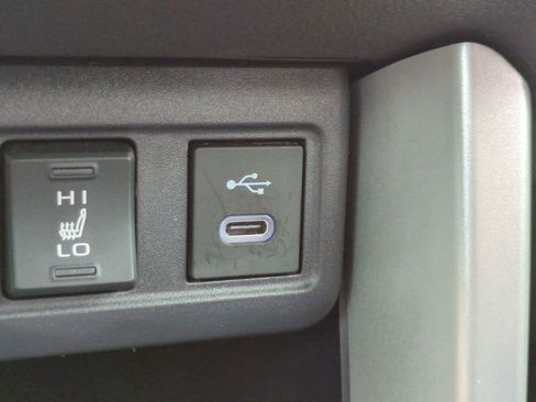 Used 2024 Toyota Corolla Cross AWD Hybrid w/ Convenience Package image 21