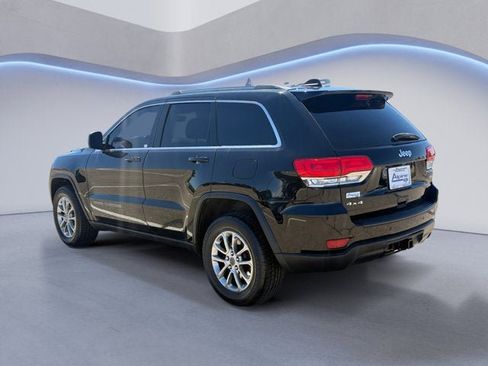 Used 2018 Jeep Grand Cherokee Laredo AWD/4WD image 3