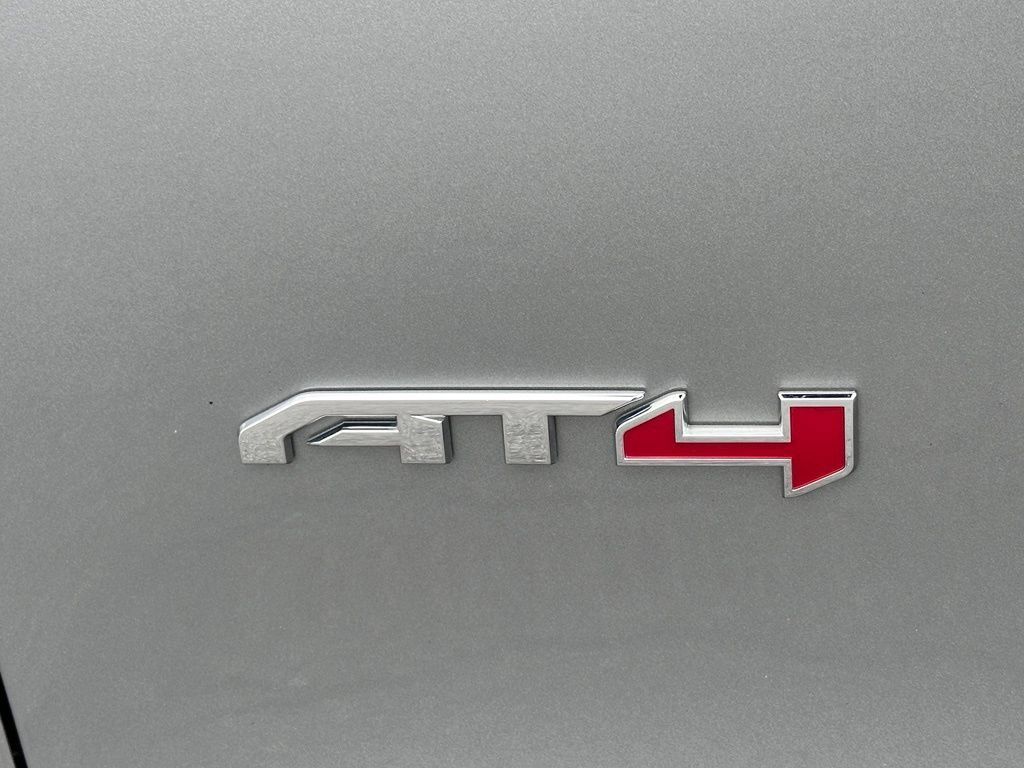 Certified 2023 GMC Terrain AT4 w/ Tech Package AWD/4WD image 46