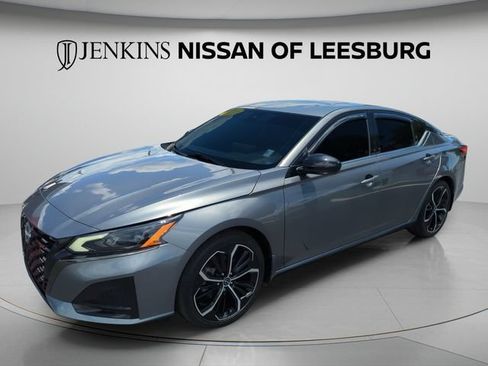 Certified 2023 Nissan Altima 2.5 SR w/ SR Premium Package FWD image 14