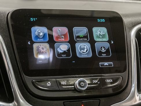 Used 2018 Chevrolet Equinox LT w/ Sun & Infotainment Package AWD/4WD image 18