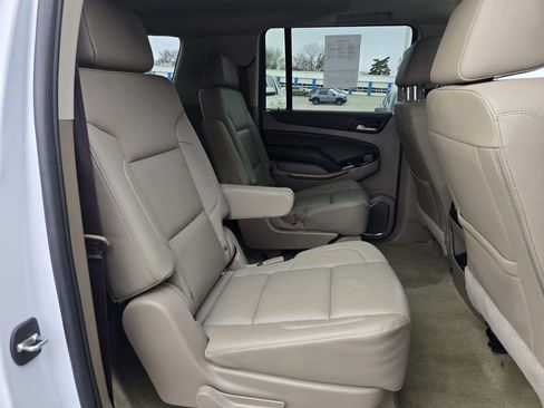 Used 2019 Chevrolet Suburban Premier image 20