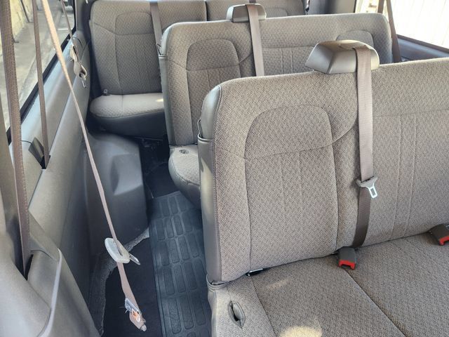 Used 2025 Chevrolet Express 3500 LS RWD image 34