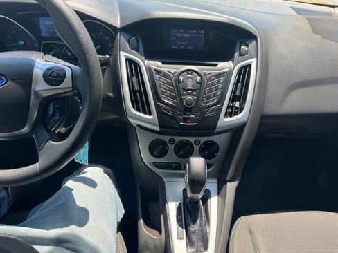 Used 2012 Ford Focus SE FWD image 15
