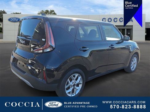 Used 2023 Kia Soul LX w/ LX Technology Package image 4
