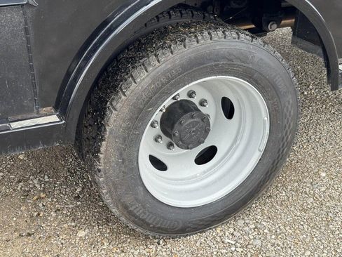 New 2026 Ford F550 4x4 Regular Cab Super Duty image 4