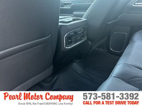 Used 2025 Chevrolet Silverado 2500 LTZ w/ LTZ Plus Package AWD/4WD image 22